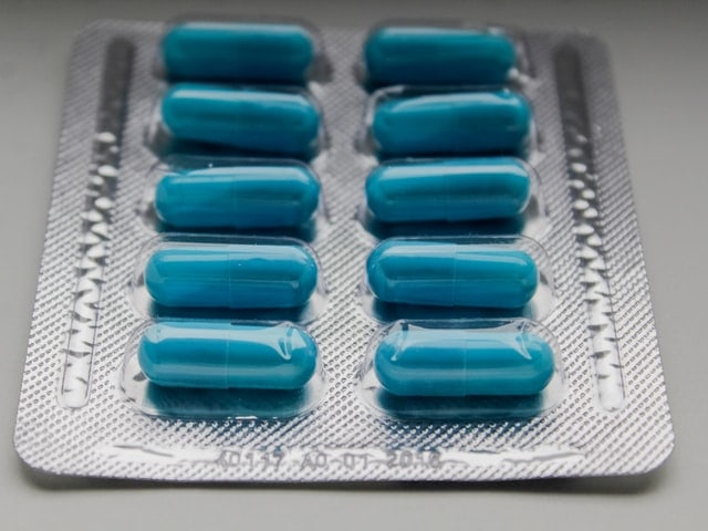 Blue-capsules